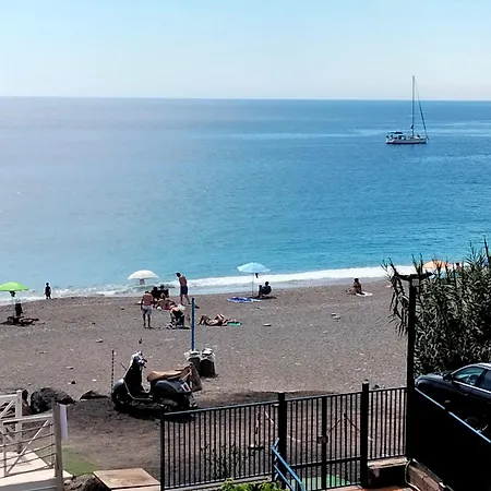 Seaside בית נופש *